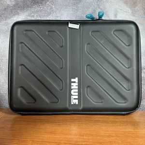 Thule Protection Sleeve Laptop 13" MacBook Pro Black Water Resistant